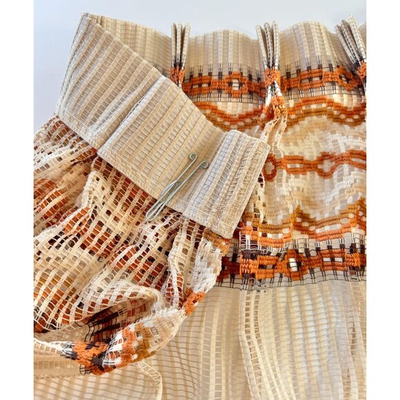 Vintage 70s mesh curtains, tan, brown, orange wavy pattern,  pleated, as a pair - Picture 8 of 10